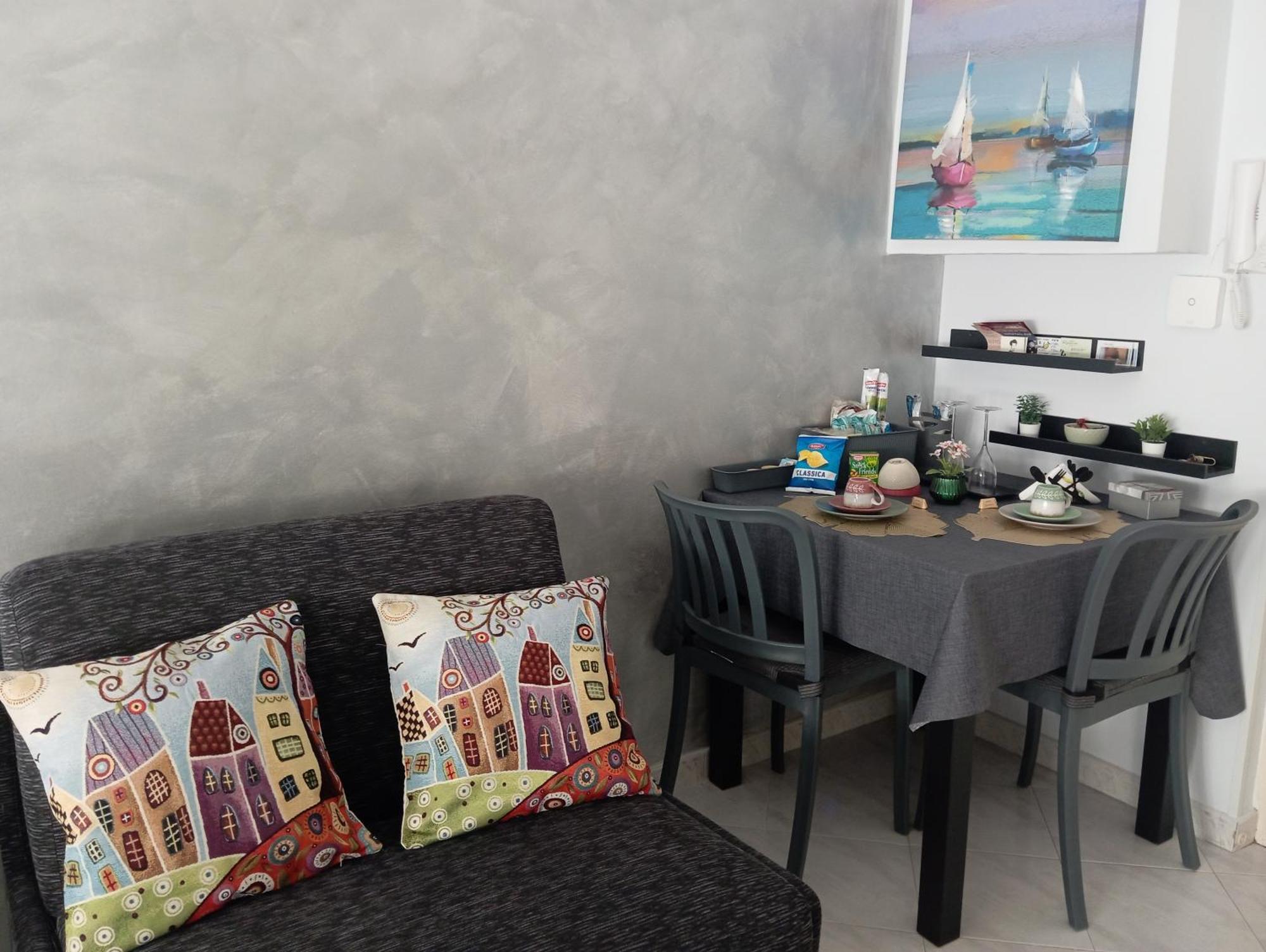 Casa Melo Bed & Breakfast Ciampino Luaran gambar